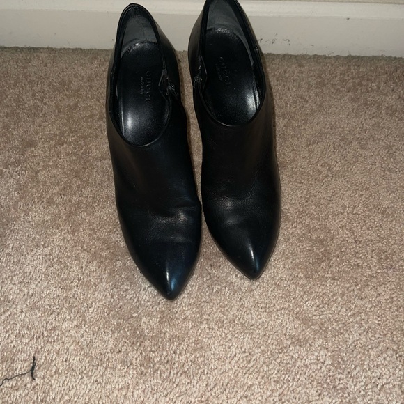 Gucci black booties with Gold hardware - Picture 3 of 7